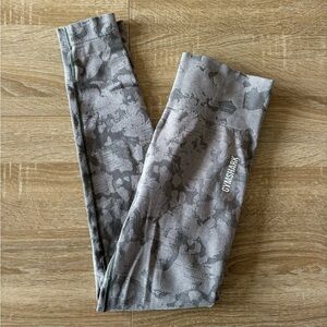 Gymshark Adapt Camo Seamless Leggings size medium